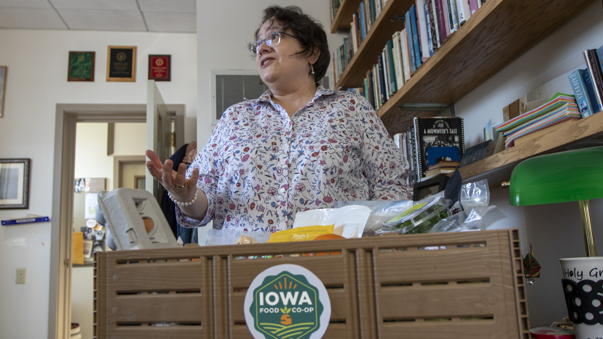 Simpson College professor CoryAnne Harrigan discusses the types of food collected by the Iowa Food Cooperative.